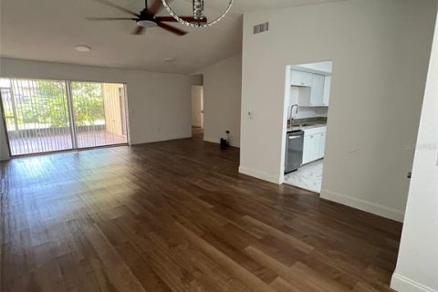 Casa en venta en Winter Haven, Florida, 3 dormitorios, 115.85 m2 № 1885506 - foto 10