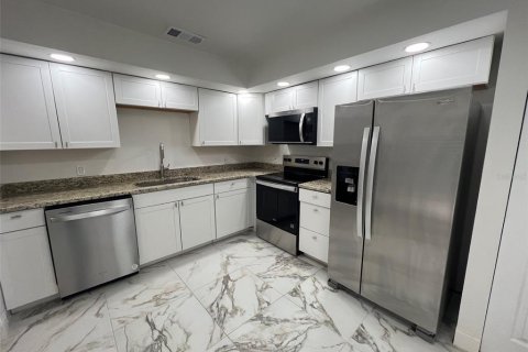Casa en venta en Winter Haven, Florida, 3 dormitorios, 115.85 m2 № 1885506 - foto 15