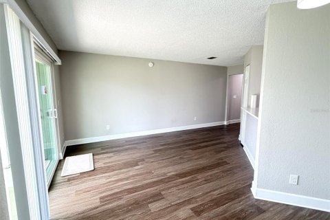 Copropriété à louer à Orlando, Floride: 2 chambres, 86.4 m2 № 2354606 - photo 6