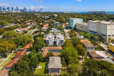 Copropriété à vendre à Miami, Floride: 3 chambres, 214.23 m2 № 1641584 - photo 4