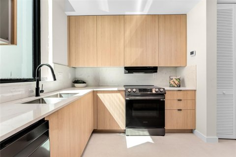 Copropriété à vendre à Miami, Floride: 3 chambres, 214.23 m2 № 1641584 - photo 18