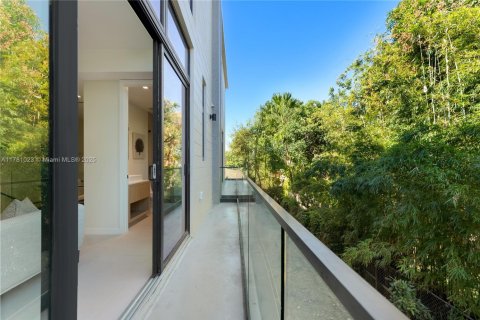 Copropriété à vendre à Miami, Floride: 3 chambres, 214.23 m2 № 1641584 - photo 21