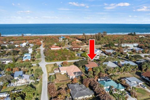 House in Hutchinson Island South, Florida 4 bedrooms, 195.47 sq.m. № 2086912 - photo 2
