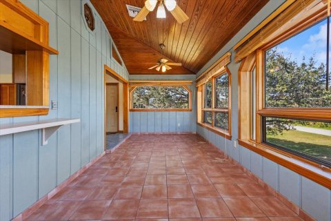 House in Hutchinson Island South, Florida 4 bedrooms, 195.47 sq.m. № 2086912 - photo 15