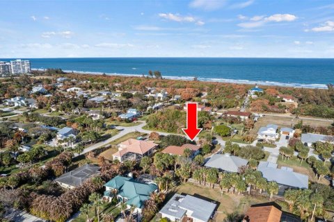 House in Hutchinson Island South, Florida 4 bedrooms, 195.47 sq.m. № 2086912 - photo 30