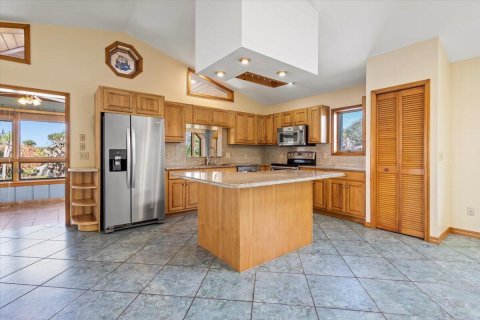 House in Hutchinson Island South, Florida 4 bedrooms, 195.47 sq.m. № 2086912 - photo 8