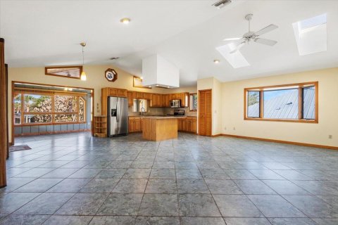 House in Hutchinson Island South, Florida 4 bedrooms, 195.47 sq.m. № 2086912 - photo 4