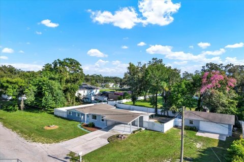 Casa en venta en Brandon, Florida, 6 dormitorios, 209.22 m2 № 1902613 - foto 30
