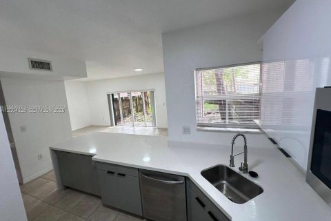 Touwnhouse à vendre à Florida City, Floride: 3 chambres, 141.86 m2 № 2170511 - photo 7