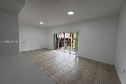 Touwnhouse à vendre à Florida City, Floride: 3 chambres, 141.86 m2 № 2170511 - photo 5