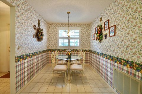 House in Port Richey, Florida 3 bedrooms, 171.4 sq.m. № 1849538 - photo 5