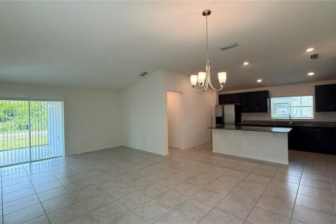 Casa en alquiler en Davenport, Florida, 3 dormitorios, 139.45 m2 № 1798505 - foto 5