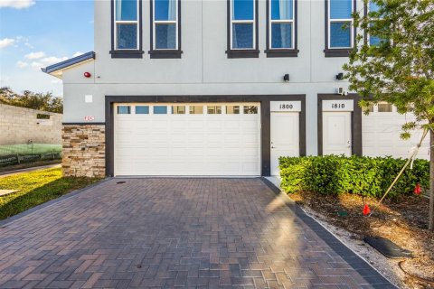 Townhouse in Kissimmee, Florida 3 bedrooms, 134.89 sq.m. № 2379678 - photo 5