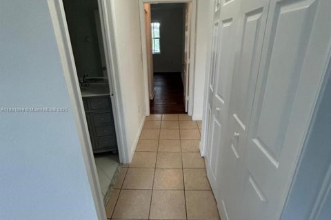 Снять в аренду кондоминиум в Хомстед, Флорида 3 спальни, 98.66м2, № 2038980 - фото 10