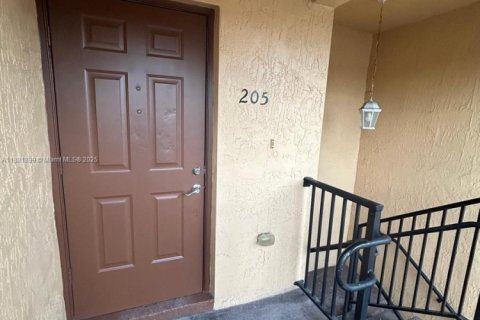 Снять в аренду кондоминиум в Хомстед, Флорида 3 спальни, 98.66м2, № 2038980 - фото 2