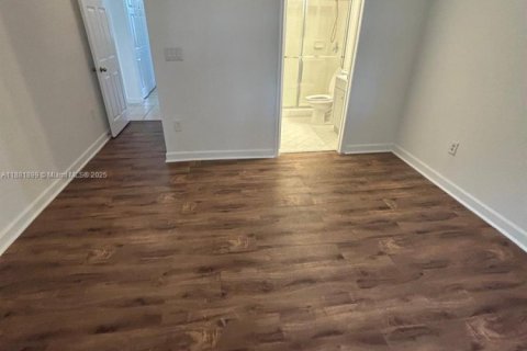 Снять в аренду кондоминиум в Хомстед, Флорида 3 спальни, 98.66м2, № 2038980 - фото 7