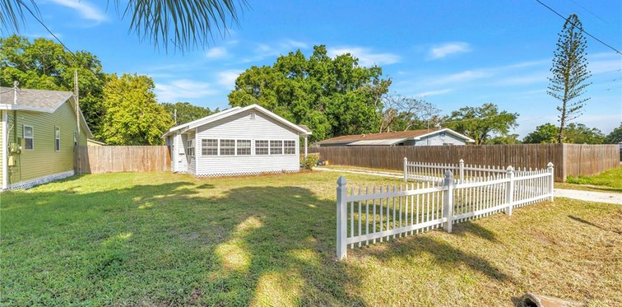 Casa en Bradenton, Florida 3 dormitorios, 94.02 m2 № 2117468
