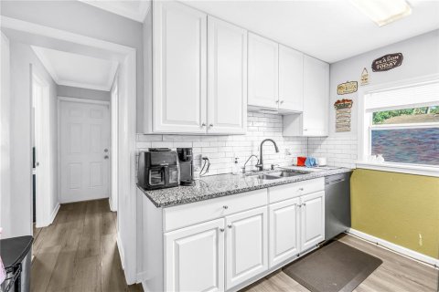 Casa en venta en Bradenton, Florida, 3 dormitorios, 94.02 m2 № 2117468 - foto 14