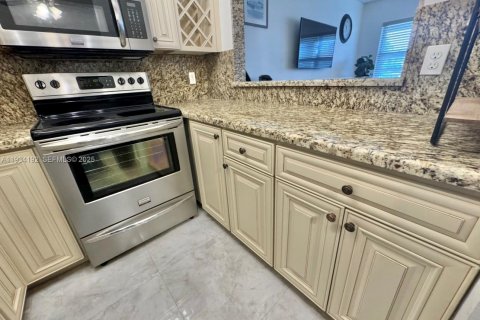 Copropriété à vendre à Hallandale Beach, Floride: 1 chambre, 56.11 m2 № 1992448 - photo 30