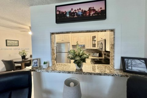 Copropriété à vendre à Hallandale Beach, Floride: 1 chambre, 56.11 m2 № 1992448 - photo 19