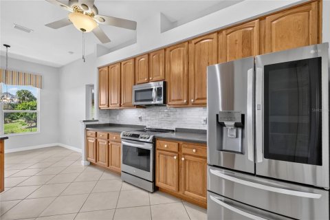 House in Mount Dora, Florida 3 bedrooms, 159.88 sq.m. № 2402758 - photo 21