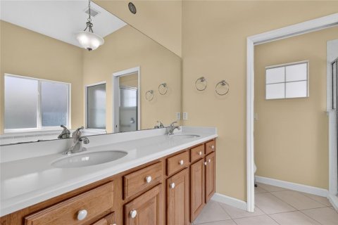 House in Mount Dora, Florida 3 bedrooms, 159.88 sq.m. № 2402758 - photo 27