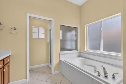 House in Mount Dora, Florida 3 bedrooms, 159.88 sq.m. № 2402758 - photo 26