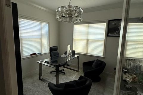 Casa en venta en Orlando, Florida, 4 dormitorios, 269.32 m2 № 1843031 - foto 2
