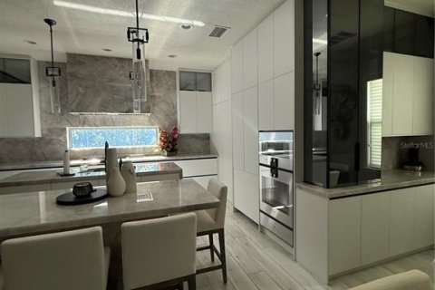 Casa en venta en Orlando, Florida, 4 dormitorios, 269.32 m2 № 1843031 - foto 16