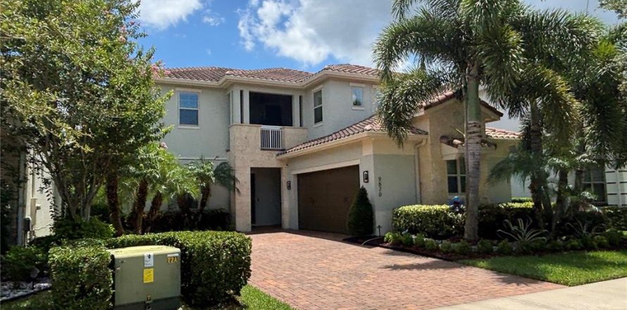 House in Orlando, Florida 4 bedrooms, 269.32 sq.m. № 1843031