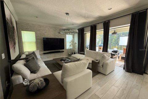 Casa en venta en Orlando, Florida, 4 dormitorios, 269.32 m2 № 1843031 - foto 4