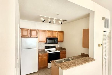 Appartement à louer à Orlando, Floride: 1 chambre, 59.55 m2 № 2218584 - photo 2
