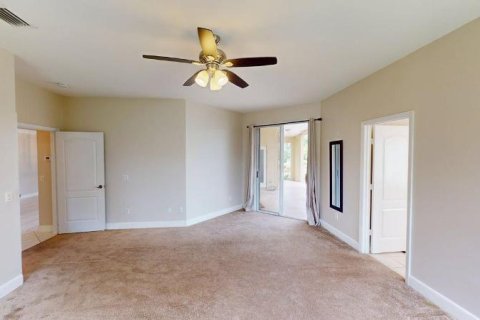 House in Port St. Lucie, Florida 3 bedrooms, 194.44 sq.m. № 2084049 - photo 28