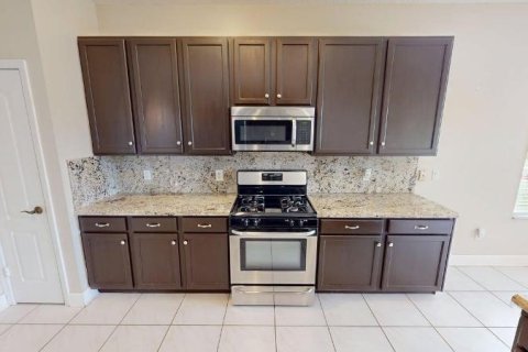 House in Port St. Lucie, Florida 3 bedrooms, 194.44 sq.m. № 2084049 - photo 8