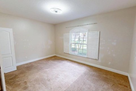 House in Port St. Lucie, Florida 3 bedrooms, 194.44 sq.m. № 2084049 - photo 17