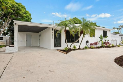 House in Fort Lauderdale, Florida 3 bedrooms, 106.65 sq.m. № 2063262 - photo 2