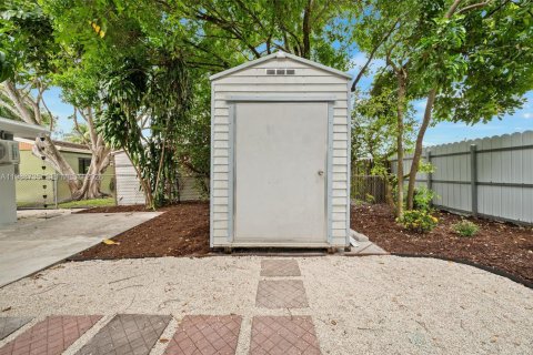 House in Fort Lauderdale, Florida 3 bedrooms, 106.65 sq.m. № 2063262 - photo 29
