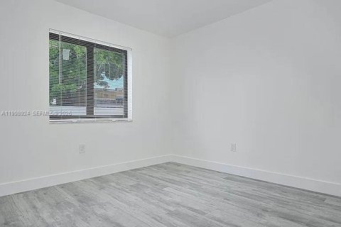 Apartment in Miami, Florida 2 bedrooms № 2065254 - photo 8