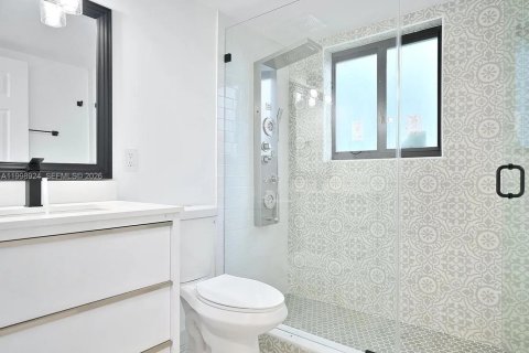 Apartment in Miami, Florida 2 bedrooms № 2065254 - photo 9