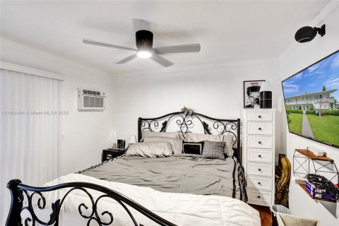 Condo in Deerfield Beach, Florida, 1 bedroom  № 1872314 - photo 15