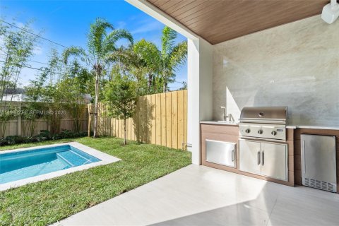 Touwnhouse à vendre à Fort Lauderdale, Floride: 4 chambres, 243.31 m2 № 2029786 - photo 23