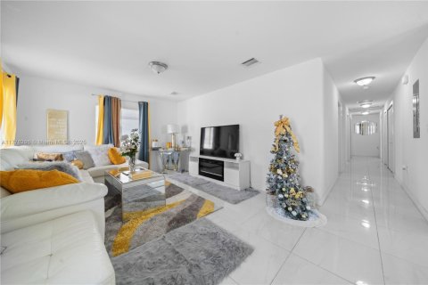 Villa ou maison à vendre à Florida City, Floride: 4 chambres, 150.97 m2 № 1977322 - photo 6