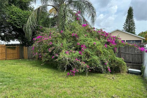 House in Orlando, Florida 3 bedrooms, 107.4 sq.m. № 1793562 - photo 16
