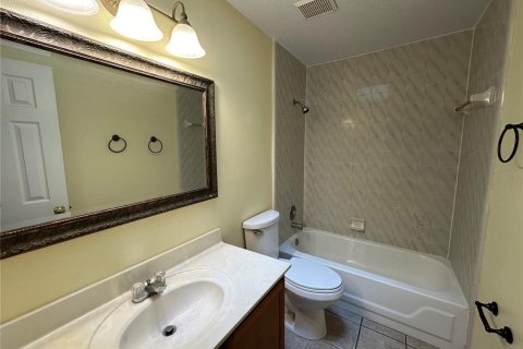 House in Orlando, Florida 3 bedrooms, 107.4 sq.m. № 1793562 - photo 14