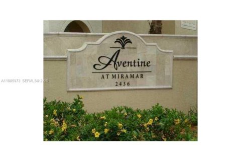 Condo in Miramar, Florida, 1 bedroom  № 2047602