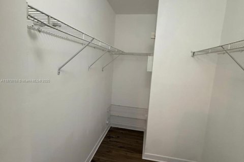 Condo in Homestead, Florida, 2 bedrooms  № 1927661 - photo 6