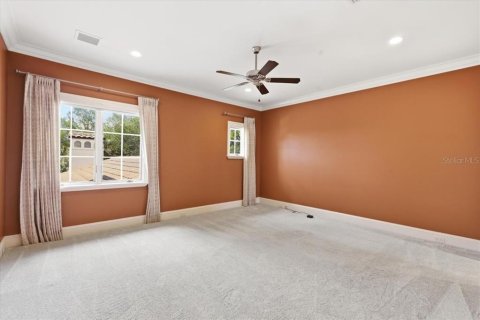 House in Windermere, Florida 3 bedrooms, 579.34 sq.m. № 2096789 - photo 21