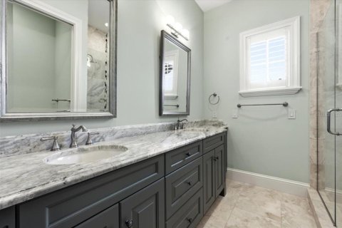 House in Windermere, Florida 3 bedrooms, 579.34 sq.m. № 2096789 - photo 22