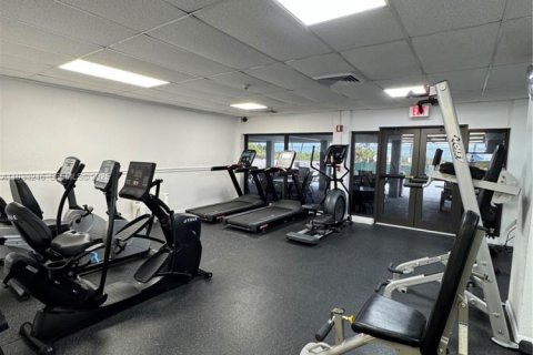 Condo in Hallandale Beach, Florida, 3 bedrooms  № 1992174 - photo 29