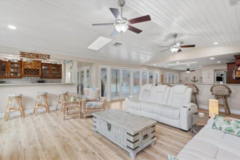 Купить виллу или дом в Тампа, Флорида 10 комнат, 428.37м2, № 2284523 - фото 23